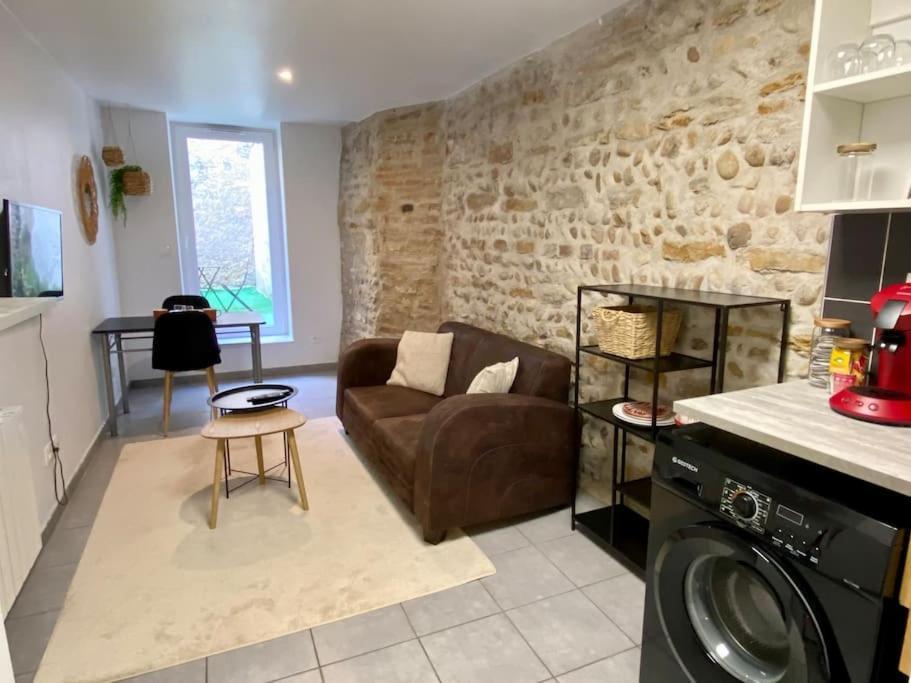 Vaste Appartement Renove - Centre Ville 布雷斯地区布尔格 外观 照片